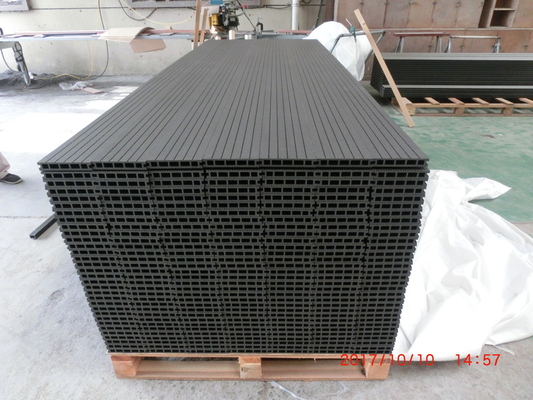 Bevel WPC Composite Decking Black WPC Decking Corrosion Resistance