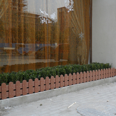 Modieus waterdicht WPC tuin hek voor privacy en definitie